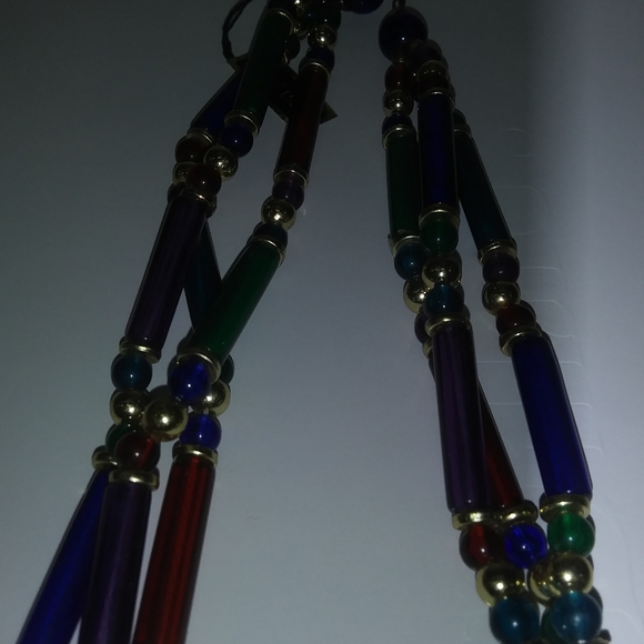 Genuine Lucite Necklace - Picture 2 of 6